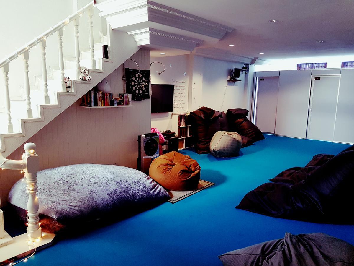 Edm Space อิโปห์ ภายนอก รูปภาพ